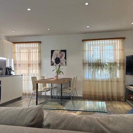 דירות A Hilarious Hideaway In Roveredo מראה חיצוני תמונה